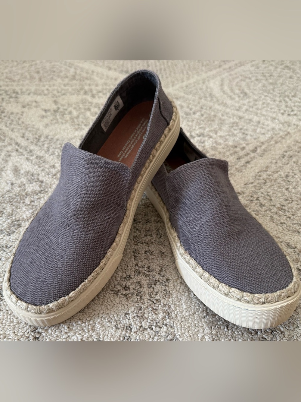 TOMS Slip On Gray Sneakers Sz 8.5